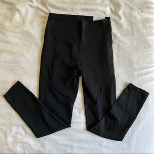 [NWT] Aerie 7/8 legging with mesh details